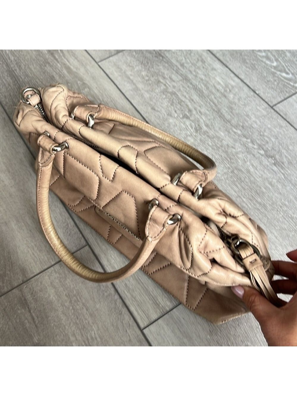 Adolfo Domingo neutral tan leather Quilted tassel barrel shoulder bag - Picture 6 of 14